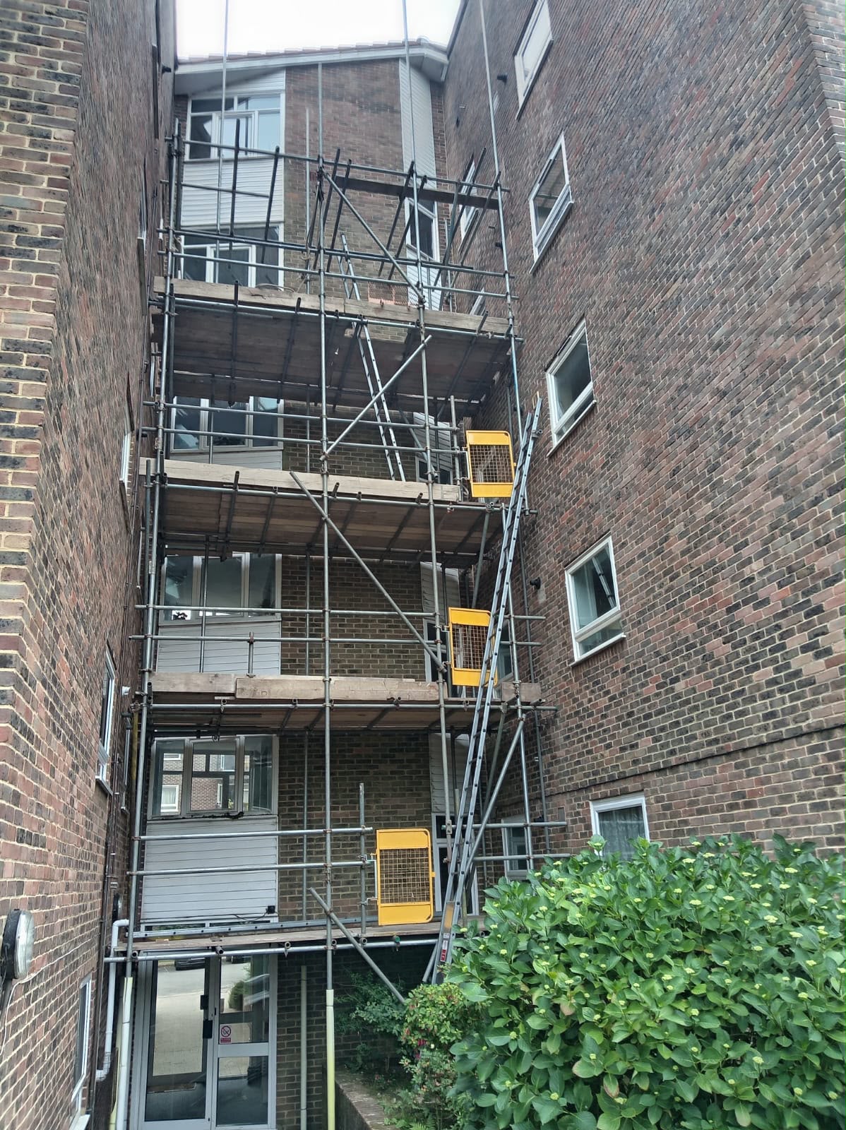 Commercial Scaffolding by Thompsons Towers Scaffolding